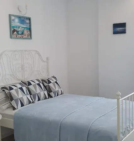 Seashore 5 Apartment *
